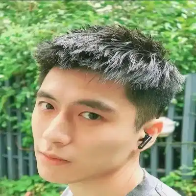 邱湛蓝